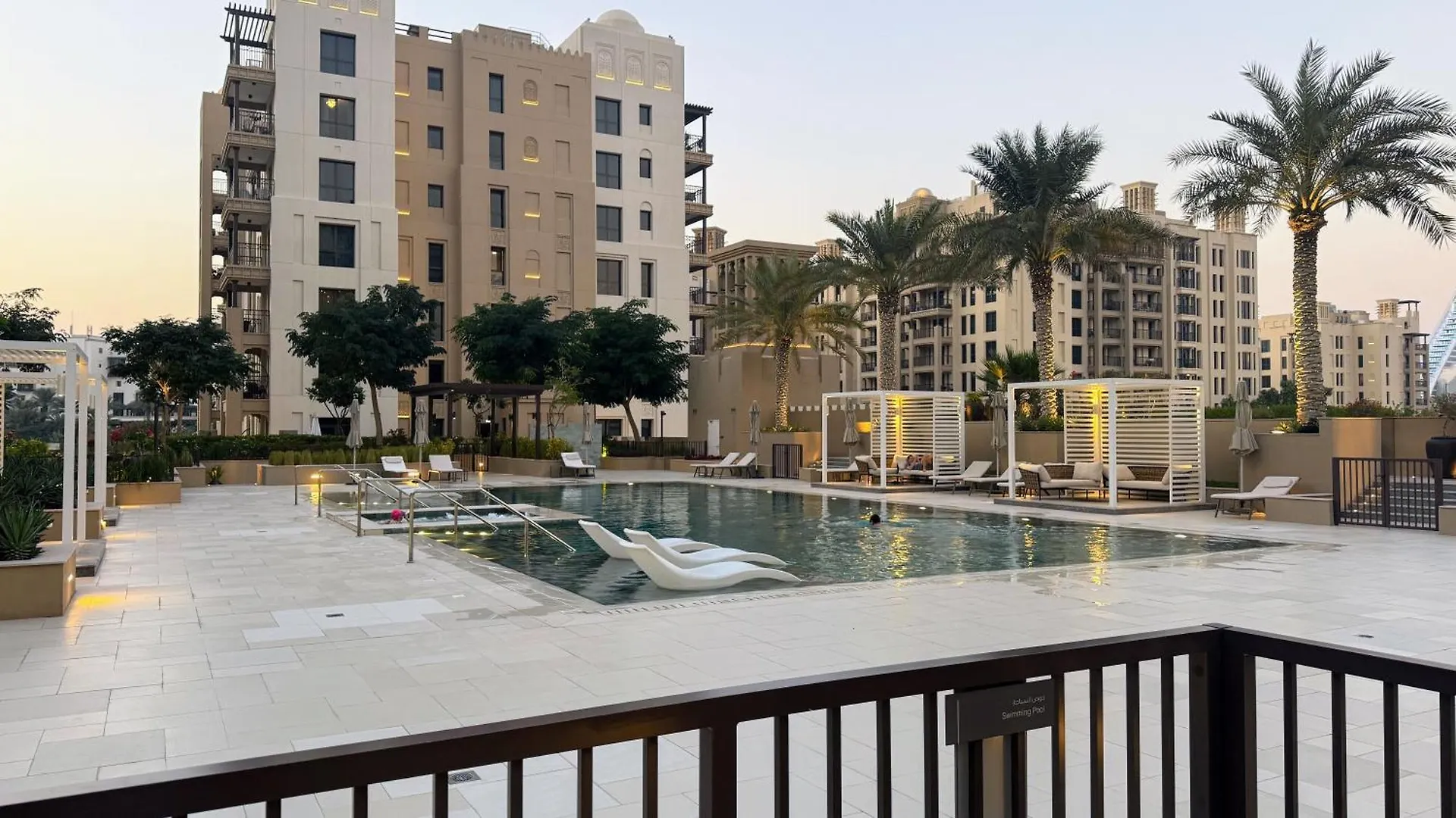 Elegant 1Br With Balcony In Madinat Jumeirah Living Dubai United Arab Emirates