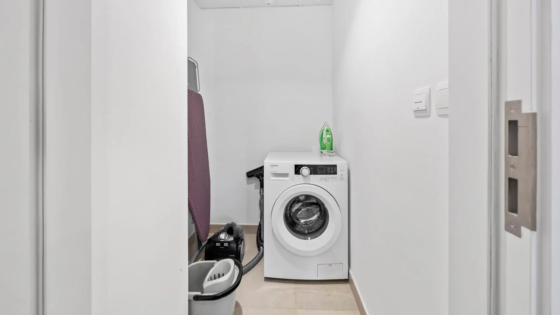 Apartment Elegant 1Br With Balcony In Madinat Jumeirah Living Dubai United Arab Emirates