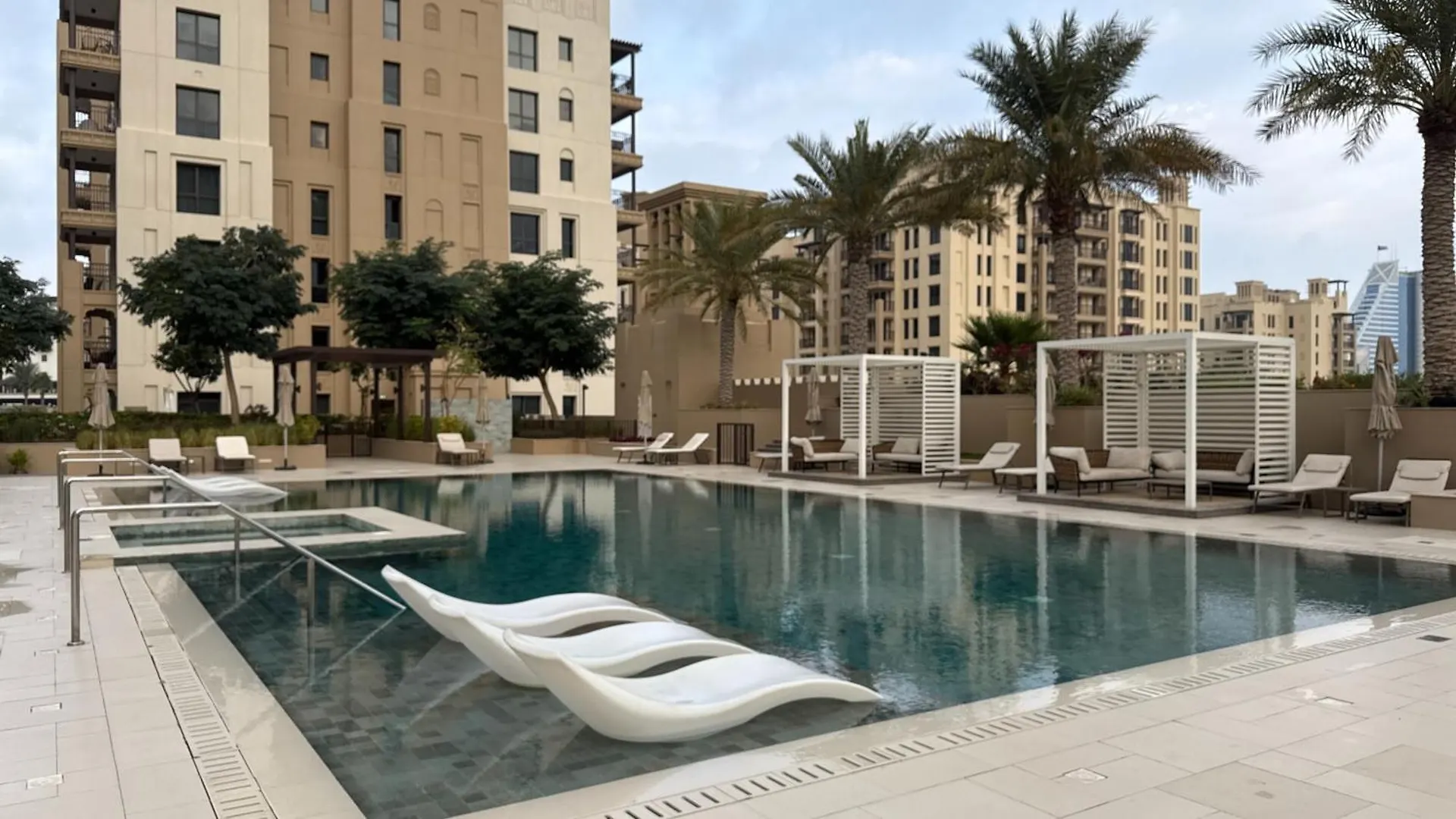 Elegant 1Br With Balcony In Madinat Jumeirah Living Dubai United Arab Emirates