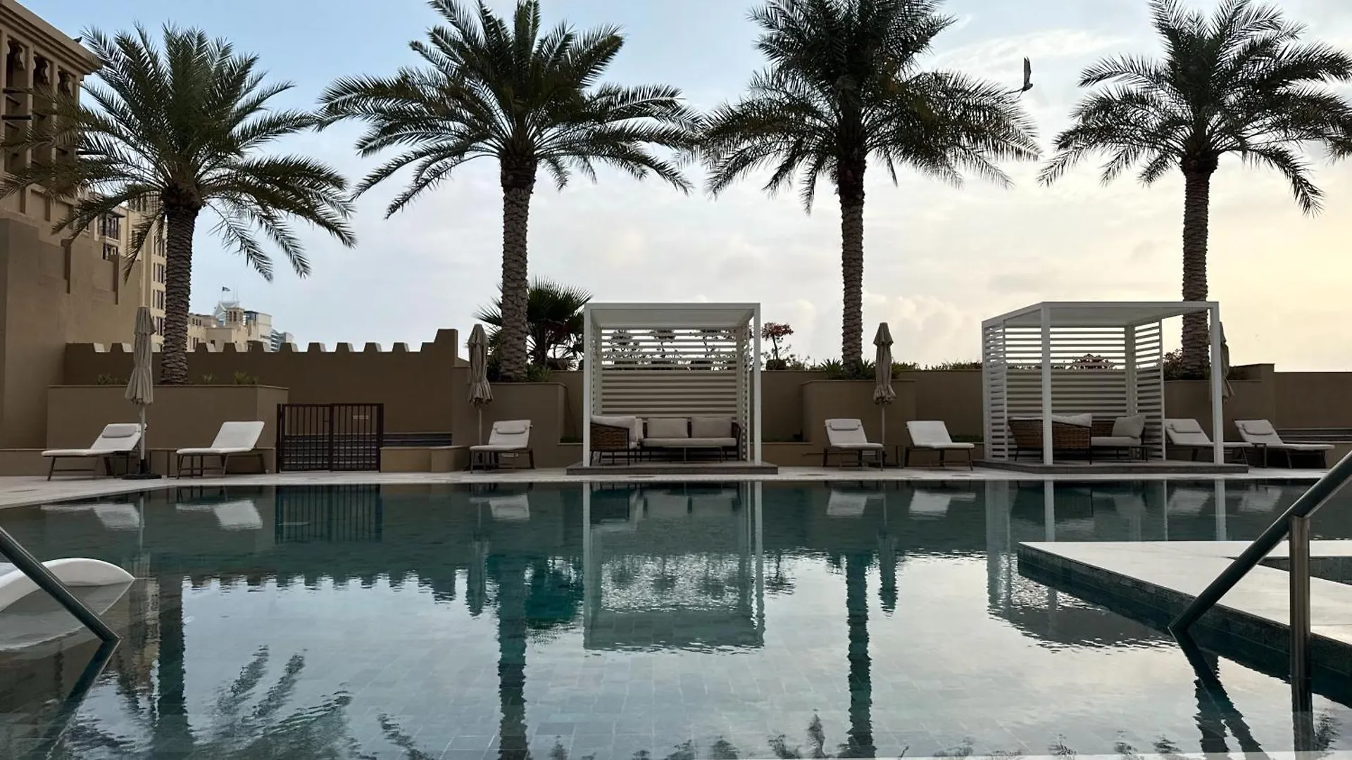 Apartment Elegant 1Br With Balcony In Madinat Jumeirah Living Dubai
